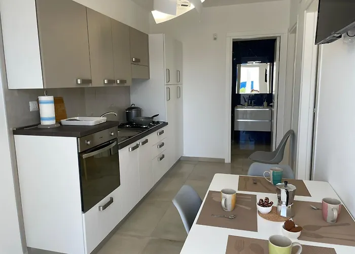 Elite Luxury 4* Torre Suda