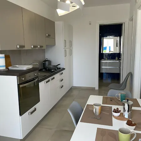 Elite Luxury 4* Torre Suda